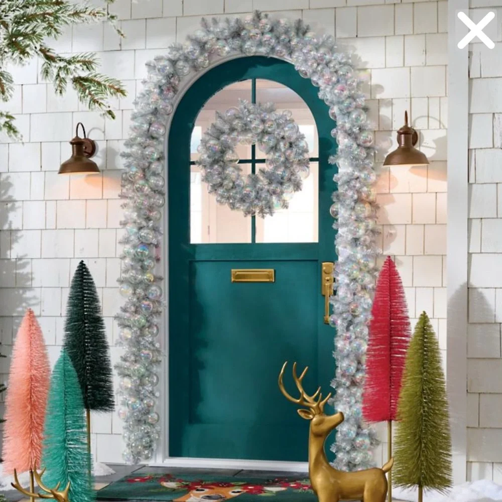⚡️  FLASH SALE  ⚡️Frontgate Silver and Iridescent Holiday Wreath